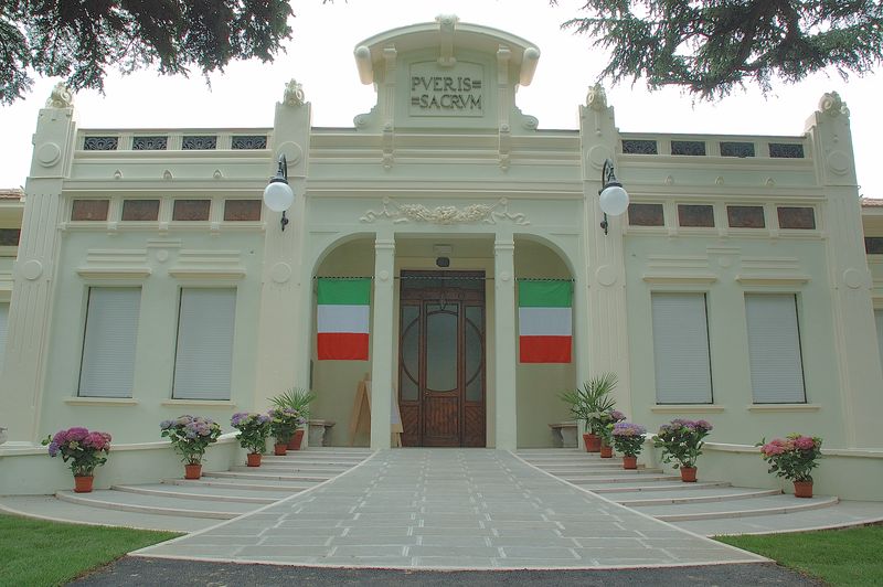 Esterno del Centro Culturale "C. Venturini"